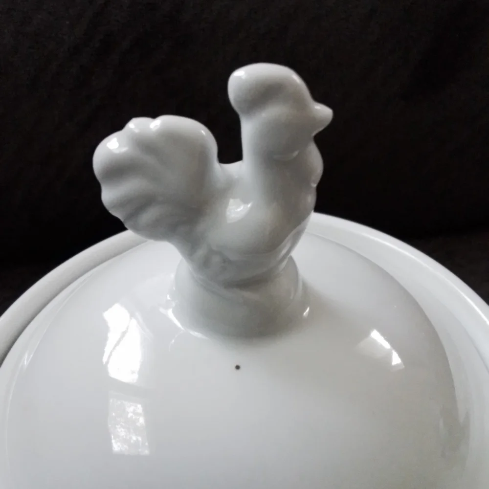 White ramekin with rooster lid